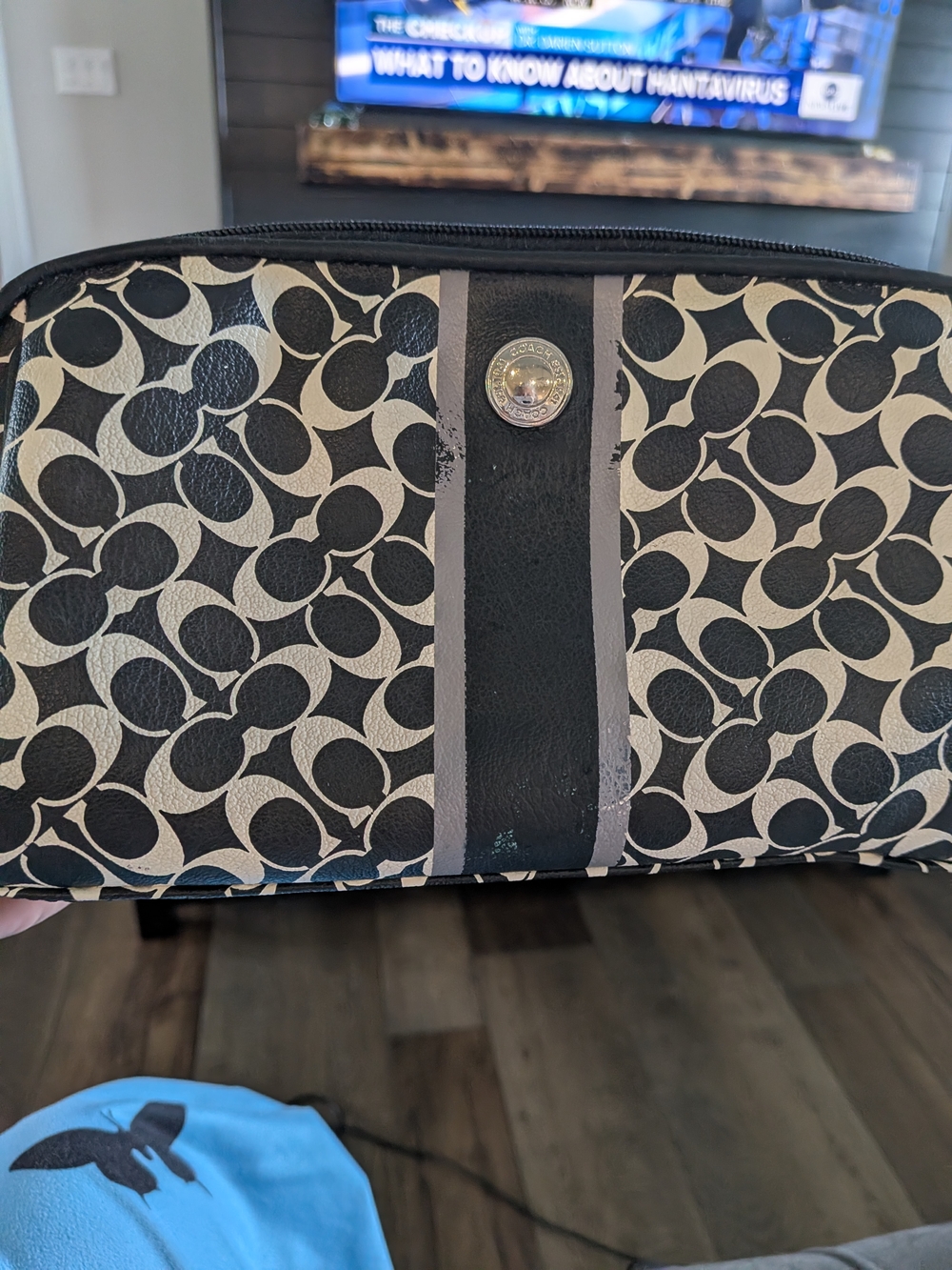 Coach Black & Cream Signature Cosmetic Case